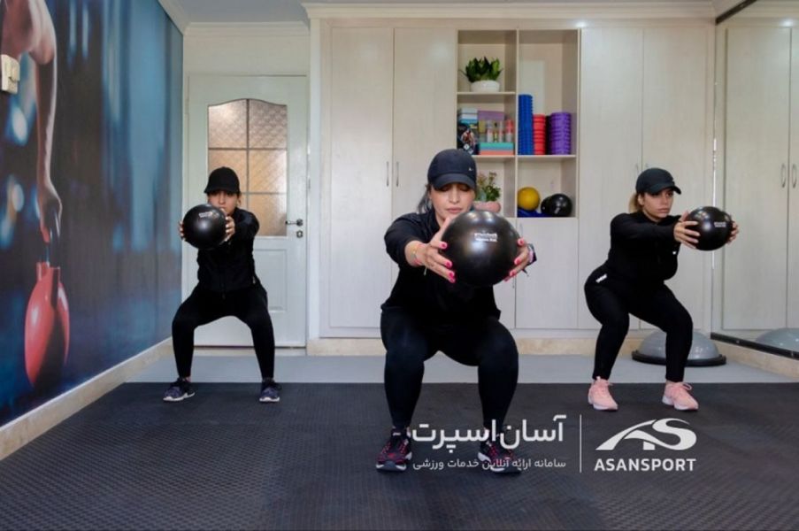 تصویر کلاس آنلاین پیلاتس تیم آیسودا اسفندیاری