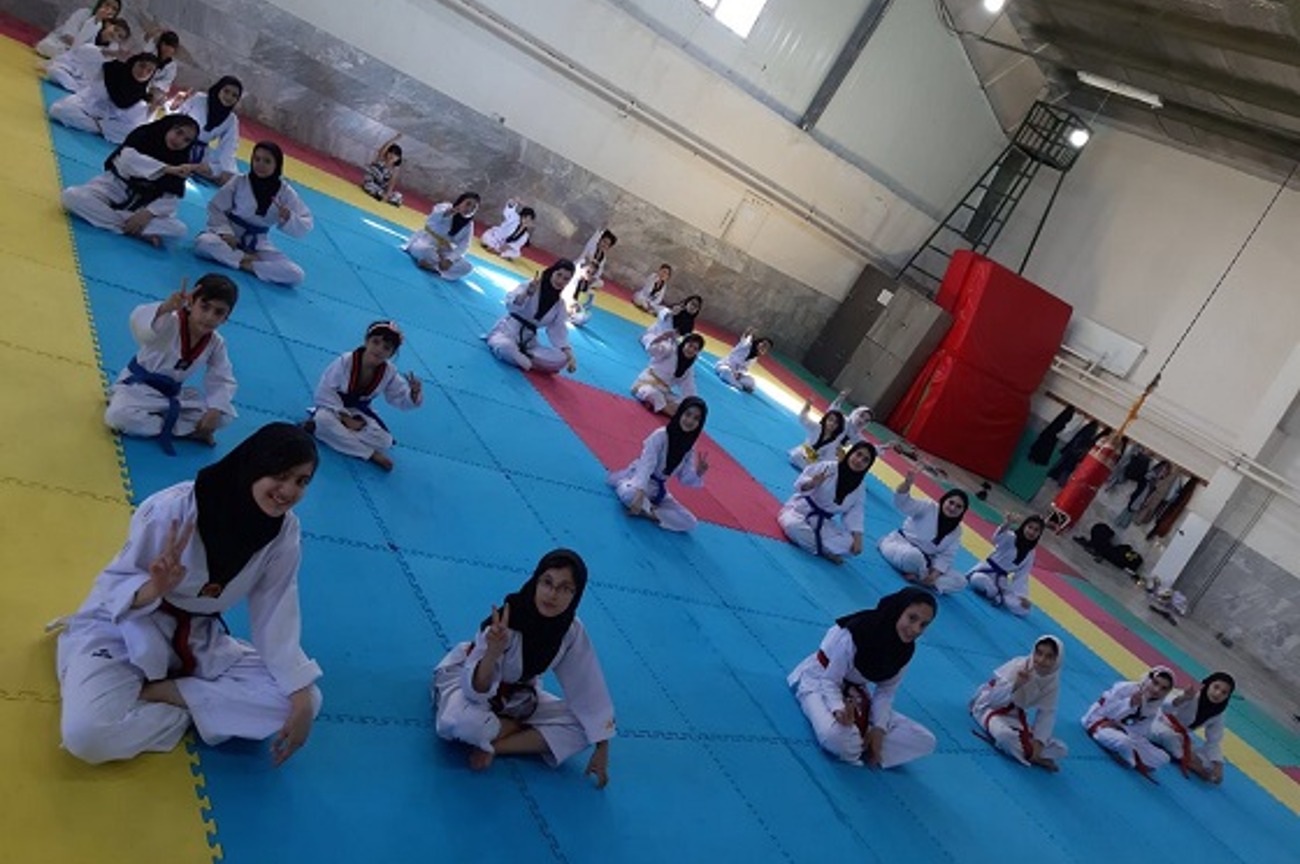 تصویر کلاس تکواندو بانوان آرزو عامری تهران