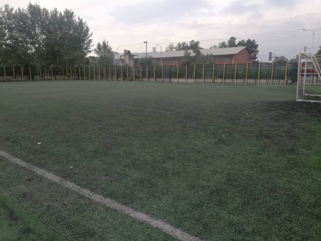 تصویر زمین چمن مصنوعی شهاب ایرانیان تهران