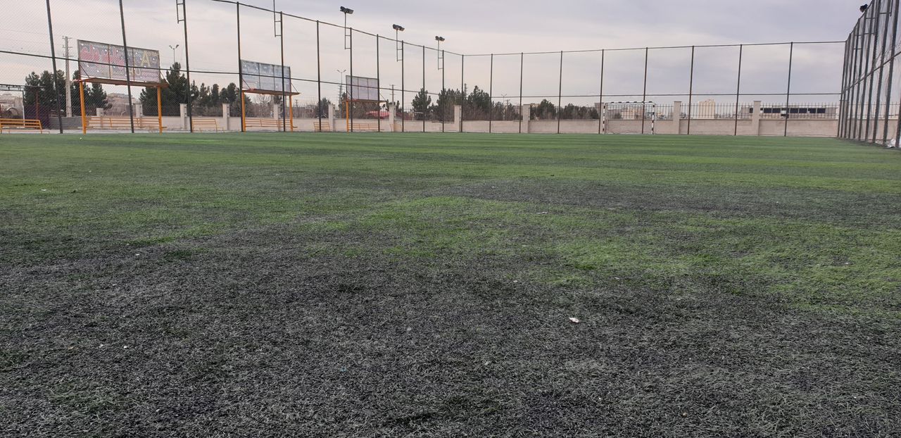 تصویر زمین چمن مصنوعی ثامن کرج