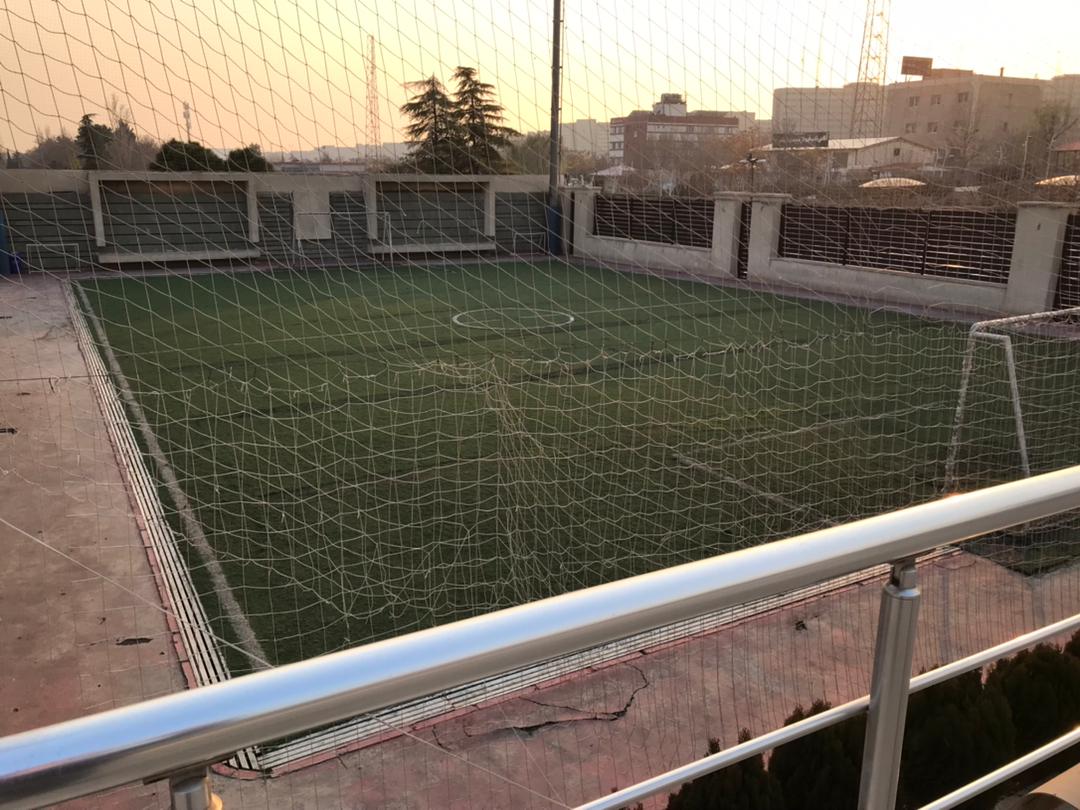 تصویر زمين فوتبال چمن مصنوعي سهیل اكباتان تهران