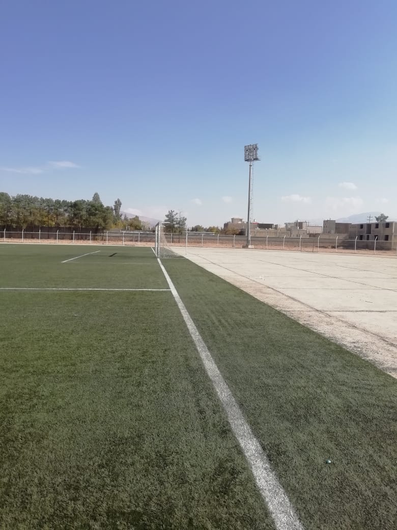 تصویر زمین چمن مصنوعی شهید سردار سلیمانی سروستان