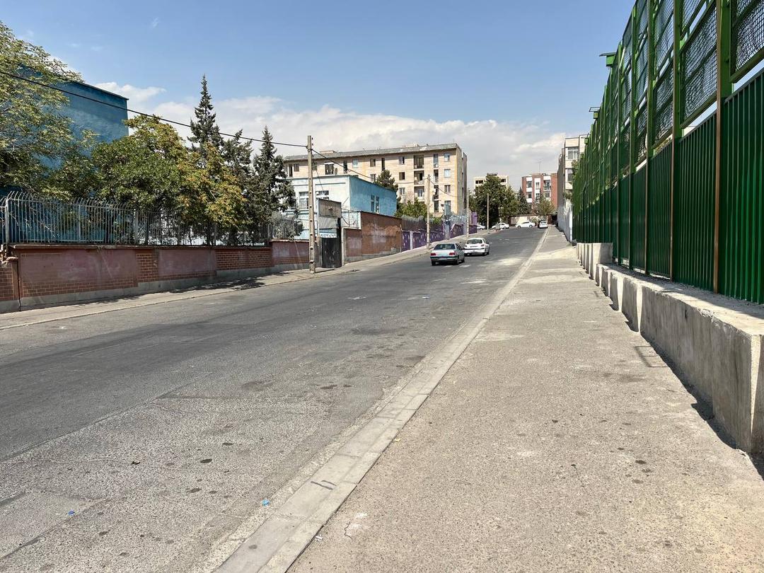 تصویر زمین چمن مصنوعی هدف تهران