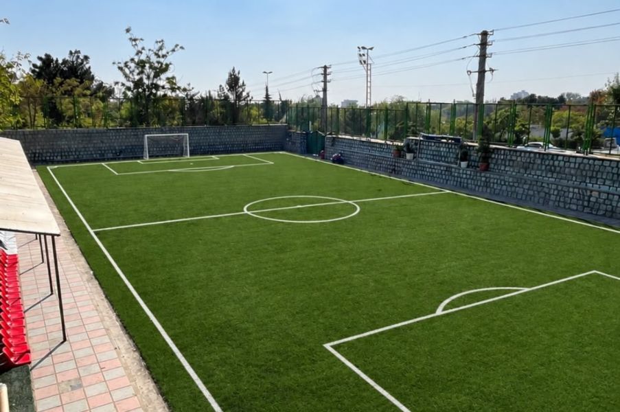 تصویر زمین چمن مصنوعی شهید سلحشور تهران