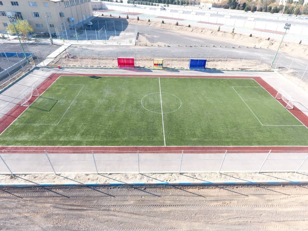 تصویر چمن مصنوعی شهدای مهندسی اصفهان