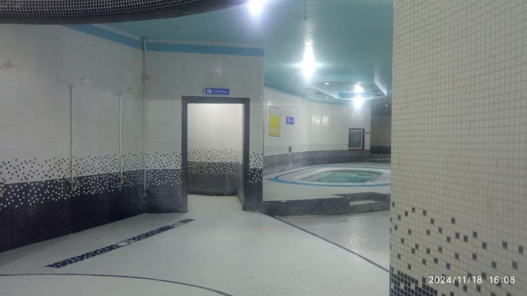 تصویر استخر ایثارگران تهران