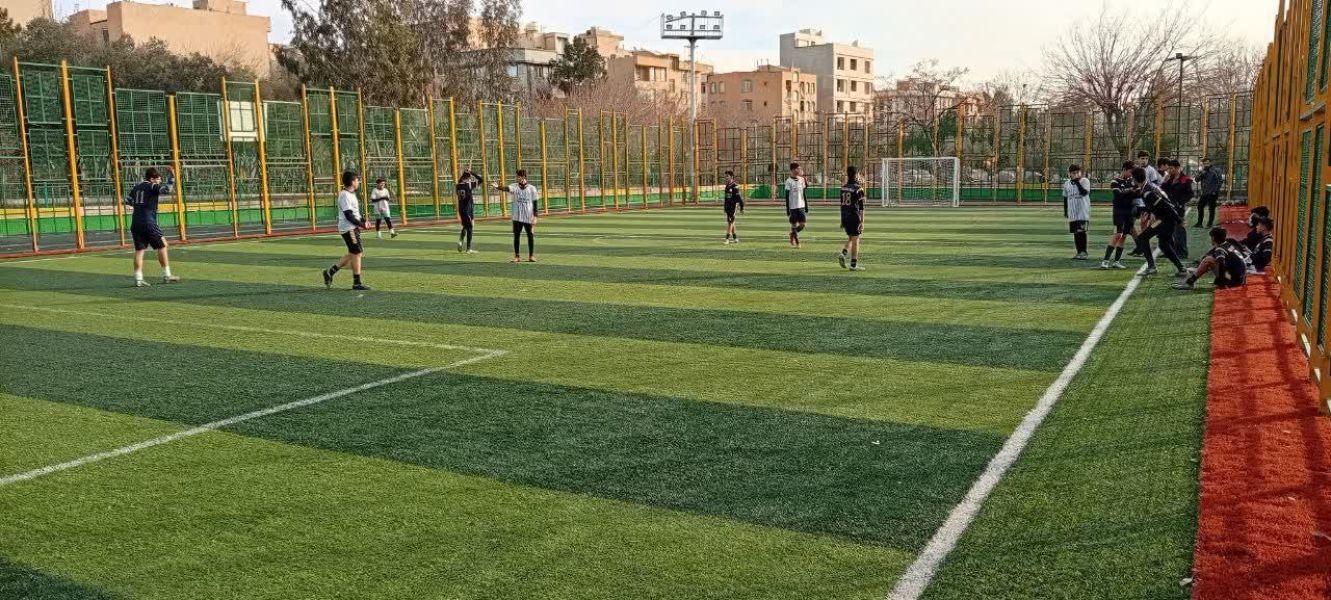 تصویر چمن مصنوعی شهید صالح بنا انزاهی تهران