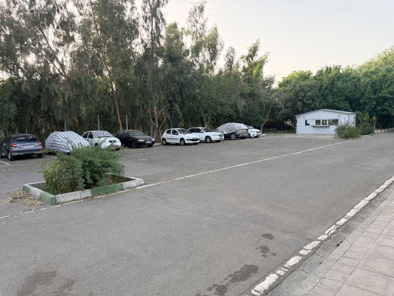 تصویر چمن مصنوعی شهید حسن شاطری تهران