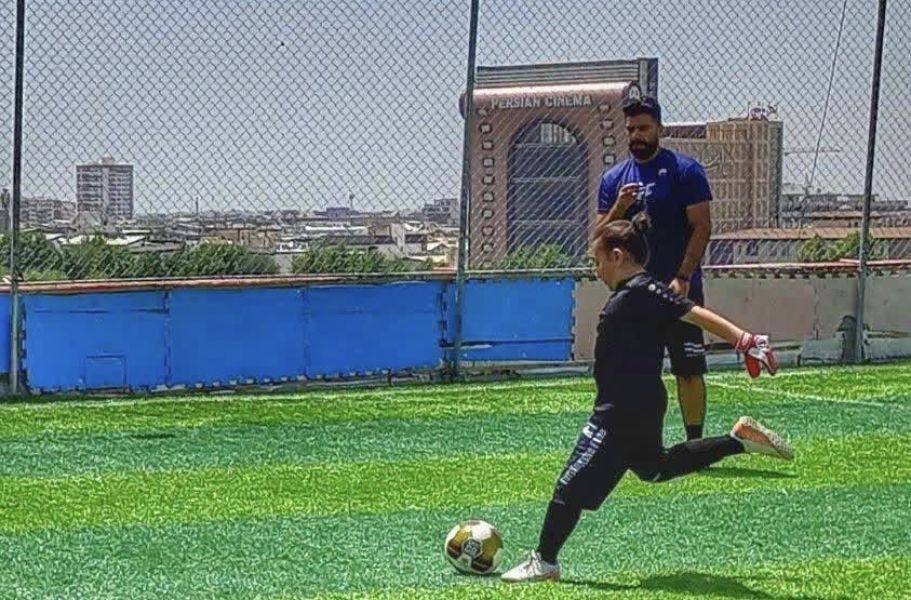 تصویر چمن مصنوعی پرسیس کرج