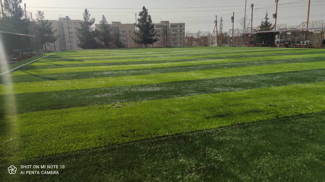 تصویر زمین چمن مصنوعی آبشار (امید دژبان) تهران