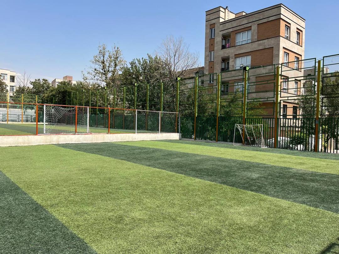 تصویر زمین چمن مصنوعی هدف تهران