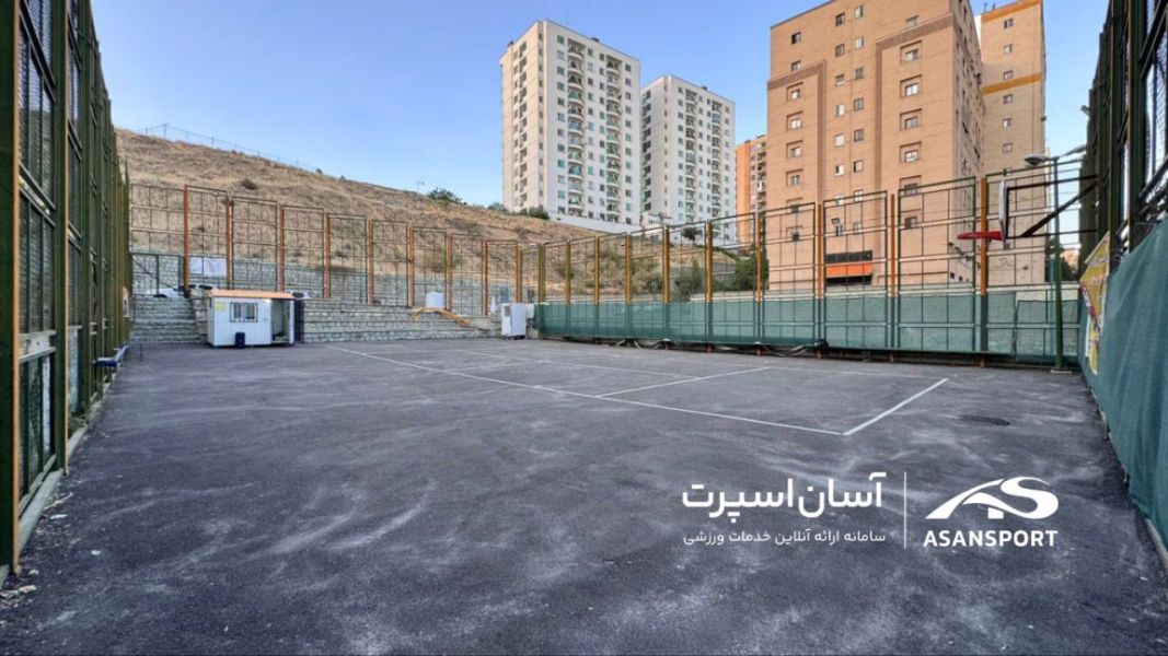 تصویر پیست اسکیت ماه تهران