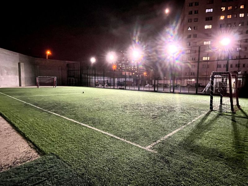 تصویر زمین چمن مصنوعی واله تهران