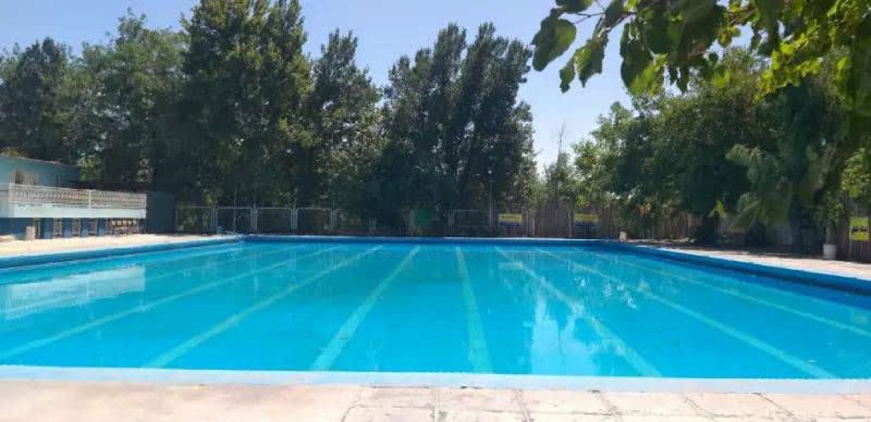 تصویر زمین چمن طبیعی کانون بعثت تهران