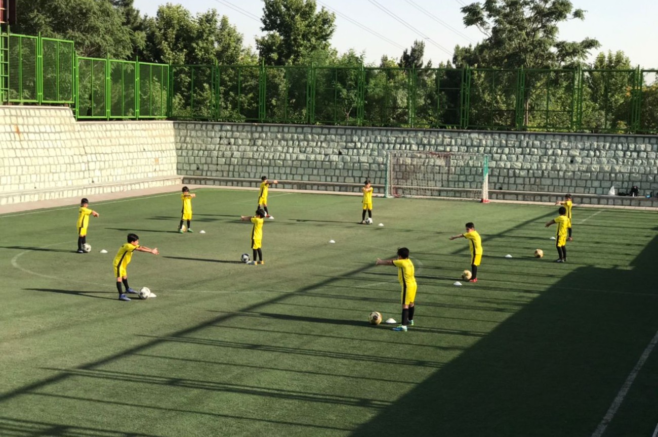کلاس فوتبال و بدنسازی
