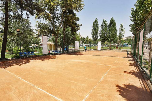 زمین تنیس آینده سازان