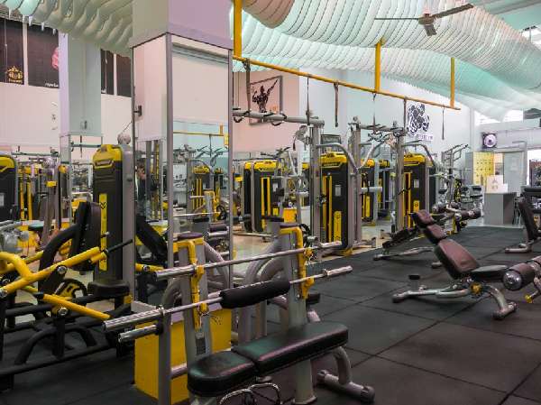 باشگاه بدنسازی اورست