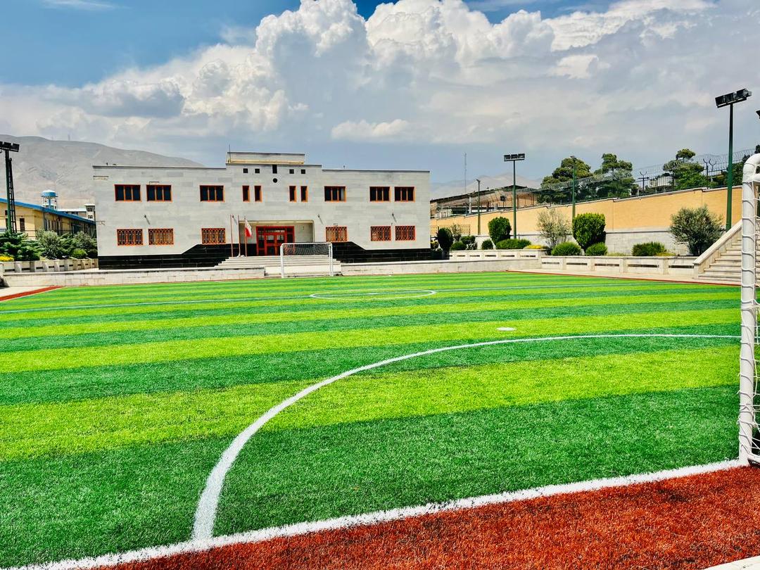 4ab32d7e d73a 4042 8e40 8f3368ee138d